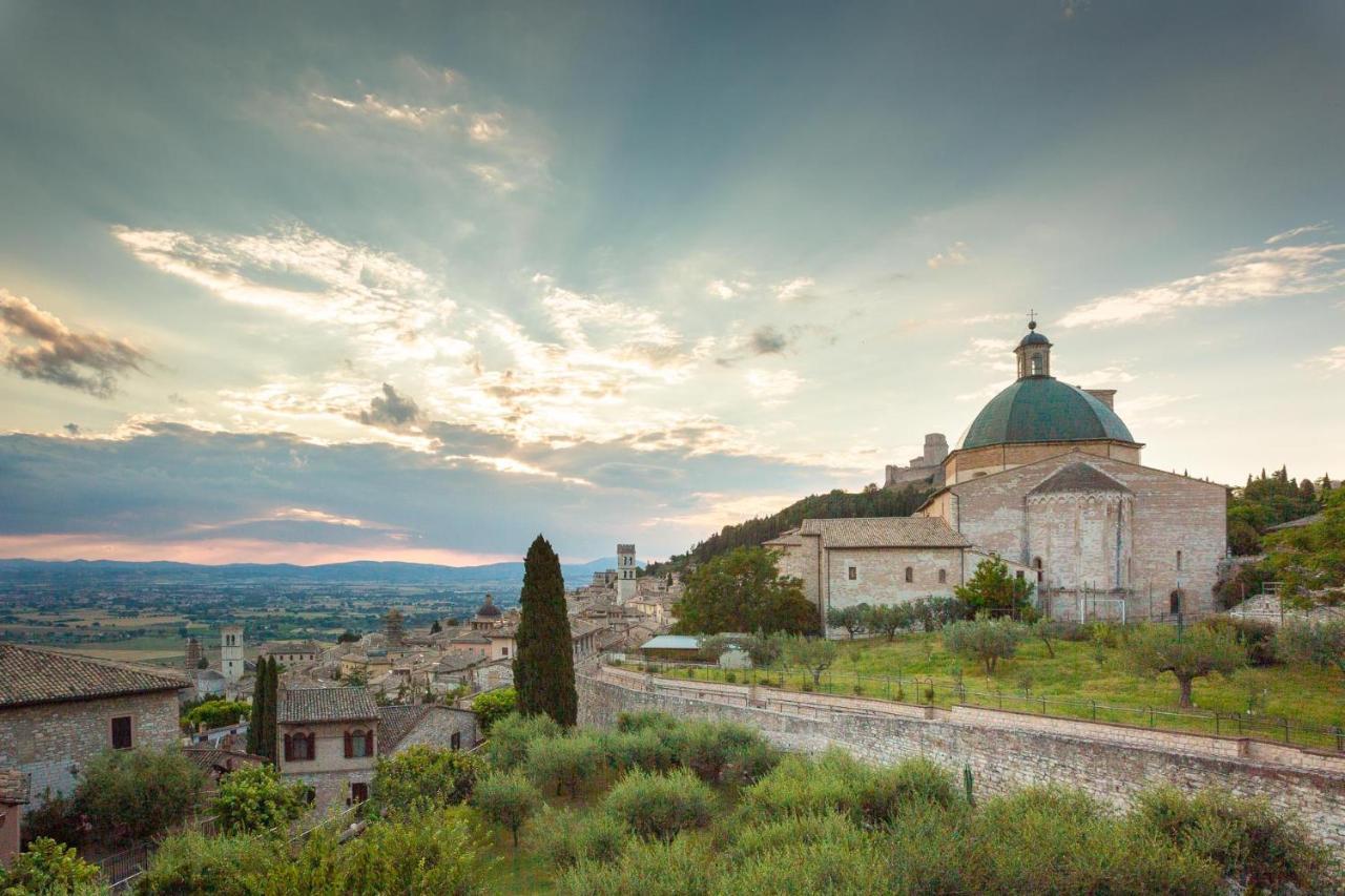 Hotel Ideale Assisi Esterno foto